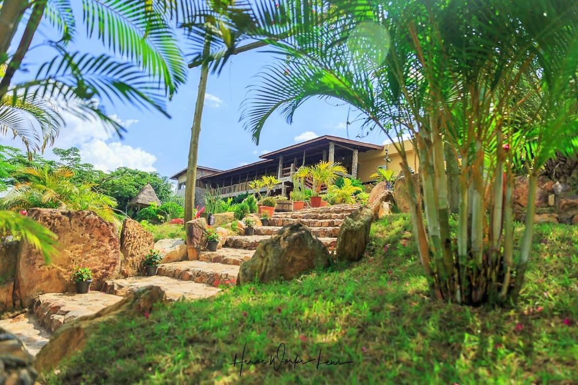 Hillburi Villa Aburi Buitenkant foto
